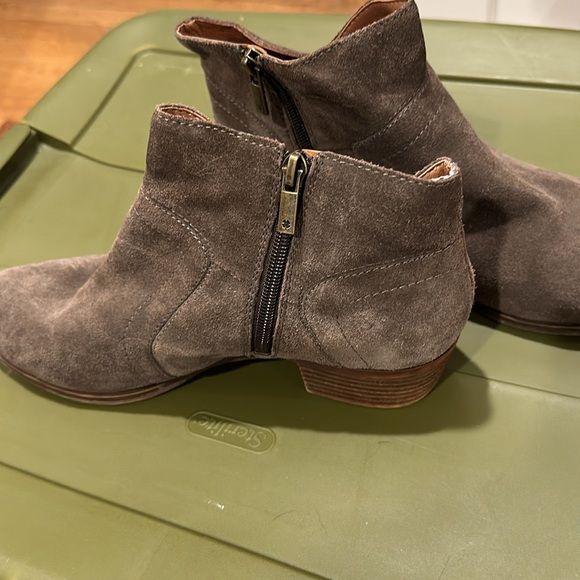 Lucky Brand.  Size 10W/40 booties - Picture 2 of 3